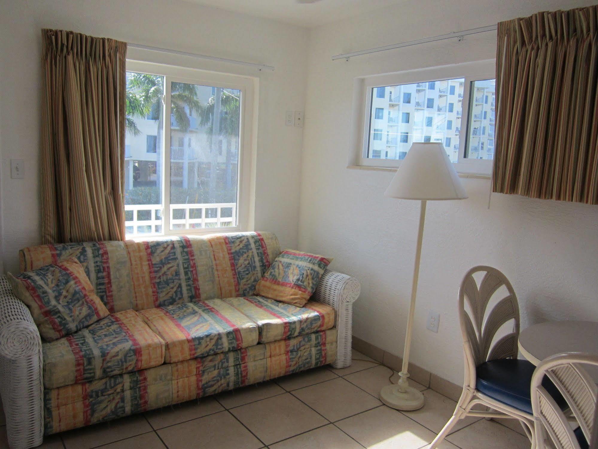 Gasthof The House - Treasure Island St. Pete Beach